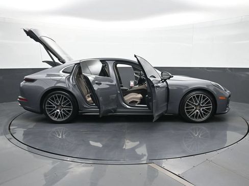 Certified 2025 Porsche Panamera 4 AWD/4WD image 34