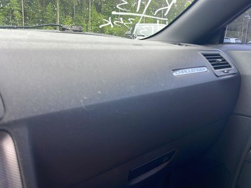 Used 2013 Dodge Challenger R/T RWD image 18