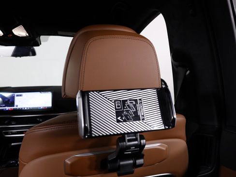 Used 2026 BMW X7 M60i image 49