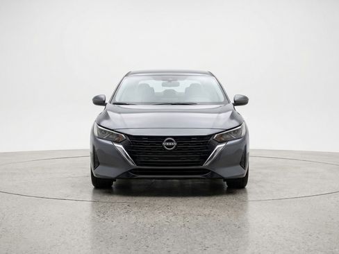 Used 2025 Nissan Sentra SV FWD image 2