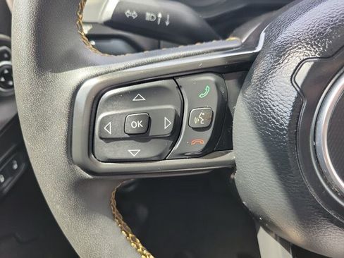 Used 2024 Jeep Gladiator Sport AWD/4WD image 23