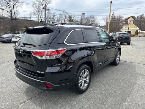 Used 2015 Toyota Highlander XLE AWD/4WD image 8