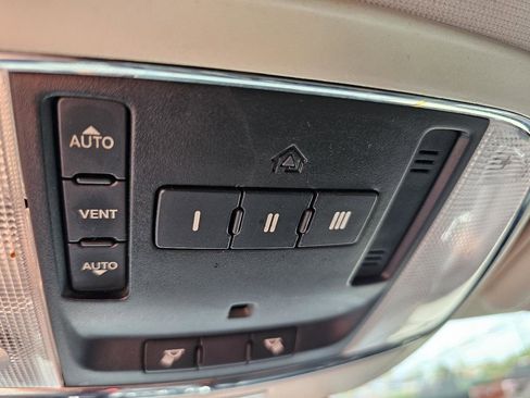 Used 2014 Dodge Durango Limited AWD/4WD image 19