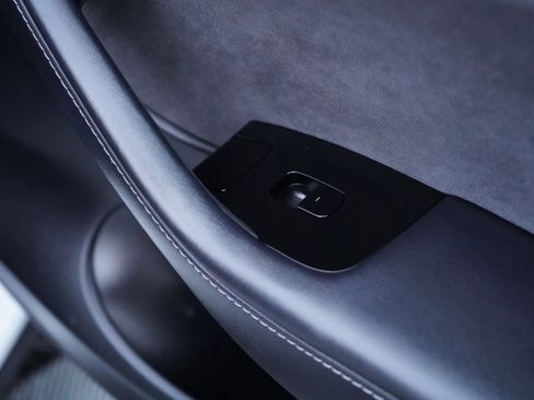 Used 2020 Tesla Model Y Performance image 86