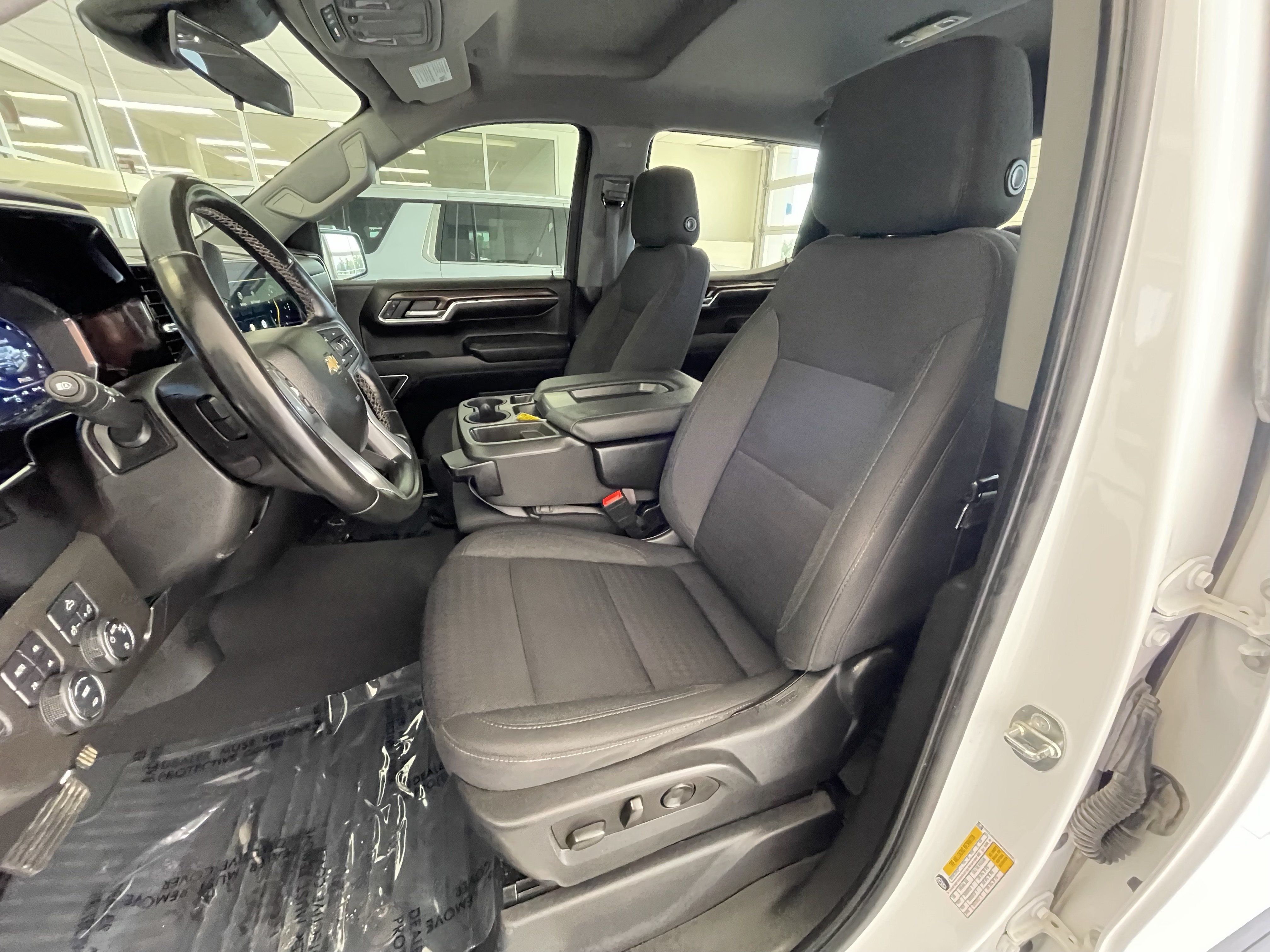 Certified 2023 Chevrolet Silverado 1500 LT w/ Z71 Off-Road Package AWD/4WD image 16