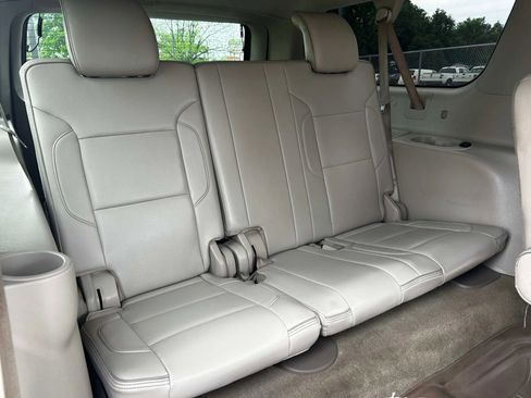 Used 2019 GMC Yukon XL Denali w/ Open Road Package image 23