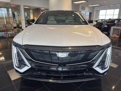 Certified 2024 Cadillac Lyriq Sport w/ Nappa Leather Package image 10