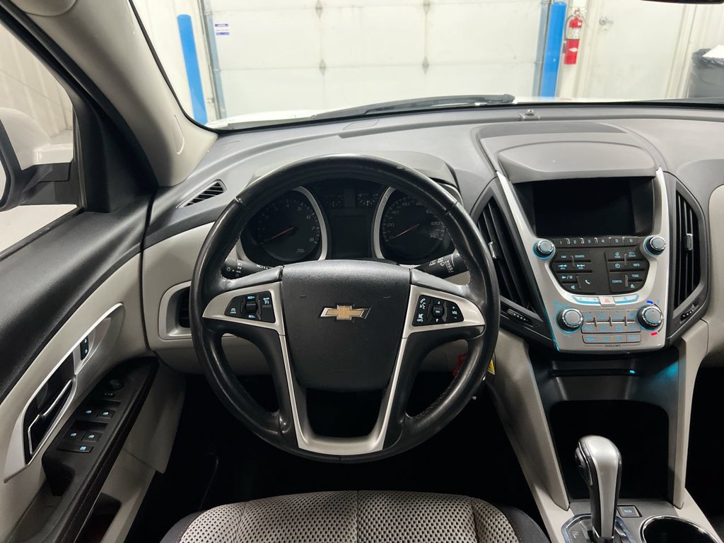 Used 2015 Chevrolet Equinox LT w/ Driver Convenience Package FWD image 11