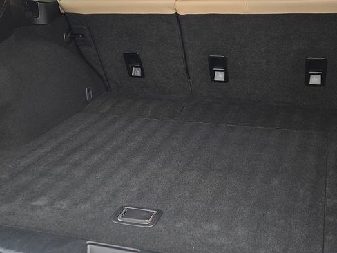 Used 2017 Subaru Outback 3.6R Limited image 9