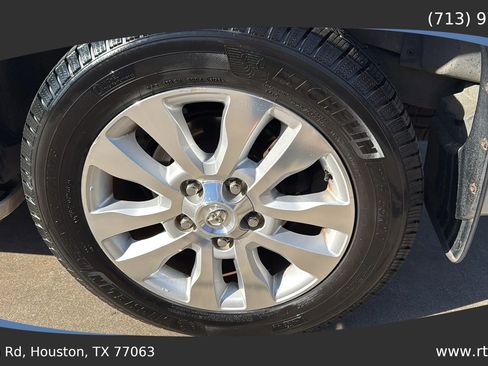 Used 2013 Toyota Sequoia Platinum RWD image 17