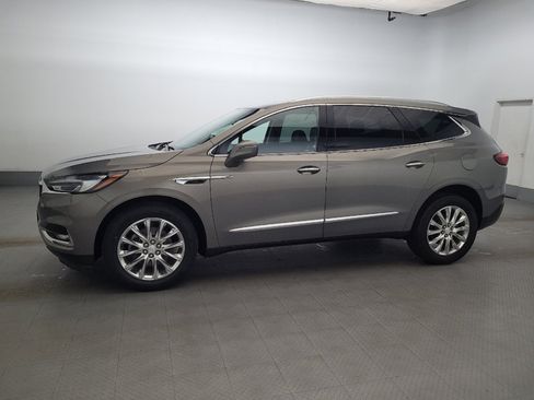 Used 2019 Buick Enclave Essence AWD/4WD image 2