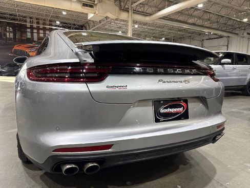 Used 2018 Porsche Panamera 4S image 39