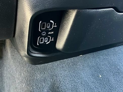 Used 2023 RAM 1500 Big Horn AWD/4WD image 18
