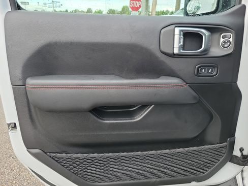 Used 2023 Jeep Wrangler Unlimited Rubicon 4xe image 21