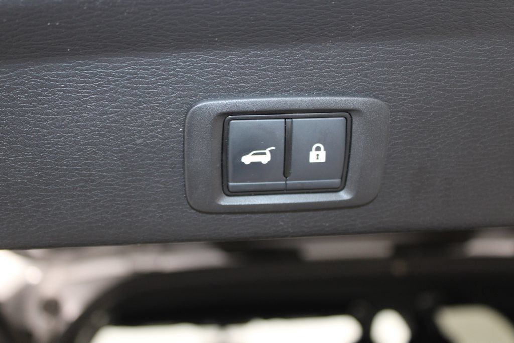 Used 2023 Mitsubishi Outlander SE Black Edition AWD/4WD image 29