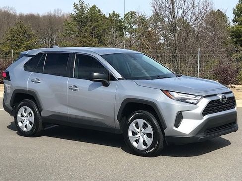 Used 2023 Toyota RAV4 LE image 2