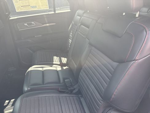 New 2026 Ford Explorer ST-Line w/ ST-Line Street Pack AWD/4WD image 8