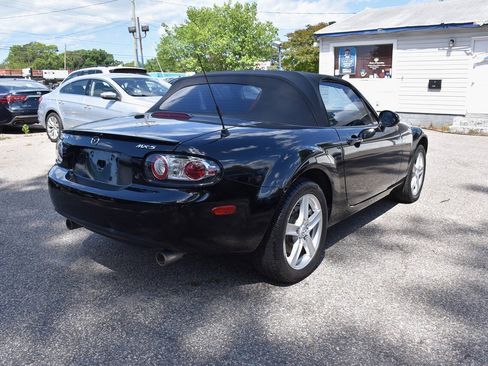 Used 2006 MAZDA MX-5 Miata Touring RWD image 6