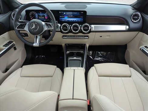 Used 2026 Mercedes-Benz GLB 250 image 19