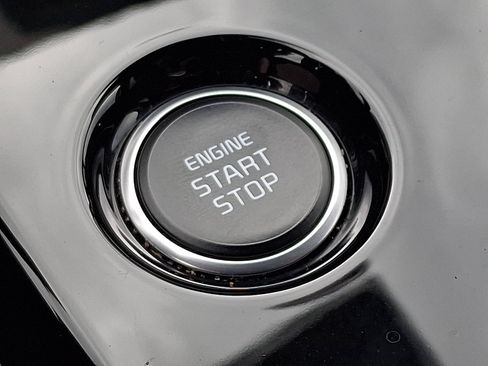 Used 2023 Kia Sportage EX image 23