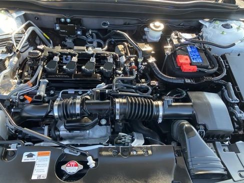 Certified 2022 Honda Accord Sport image 31