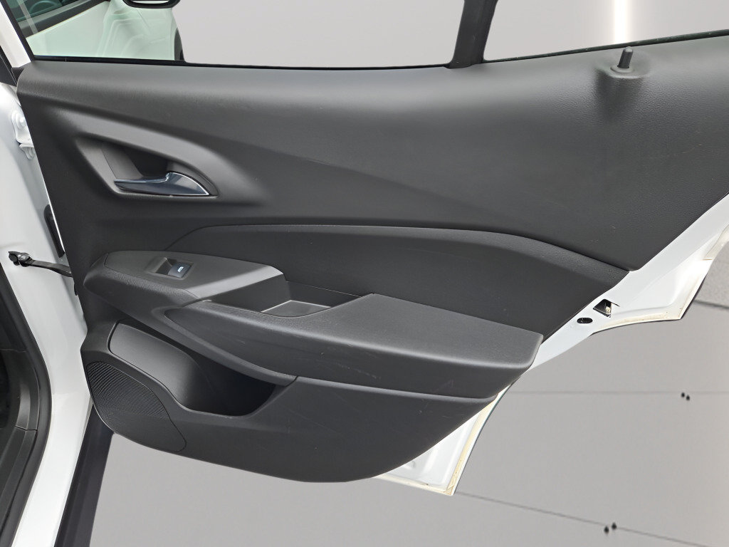 Certified 2024 Chevrolet Trax LS FWD image 10