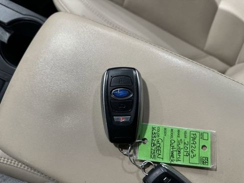 Used 2019 Subaru Outback 3.6R Limited image 33