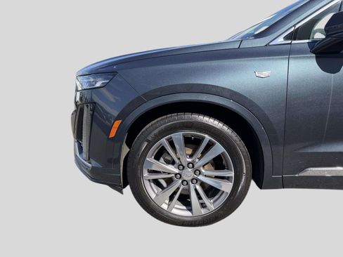 Certified 2020 Cadillac XT6 Premium Luxury FWD image 7