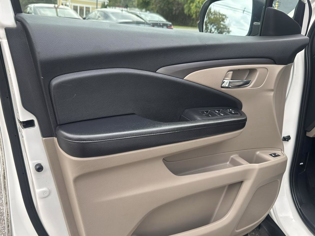 Used 2016 Honda Pilot EX-L image 11