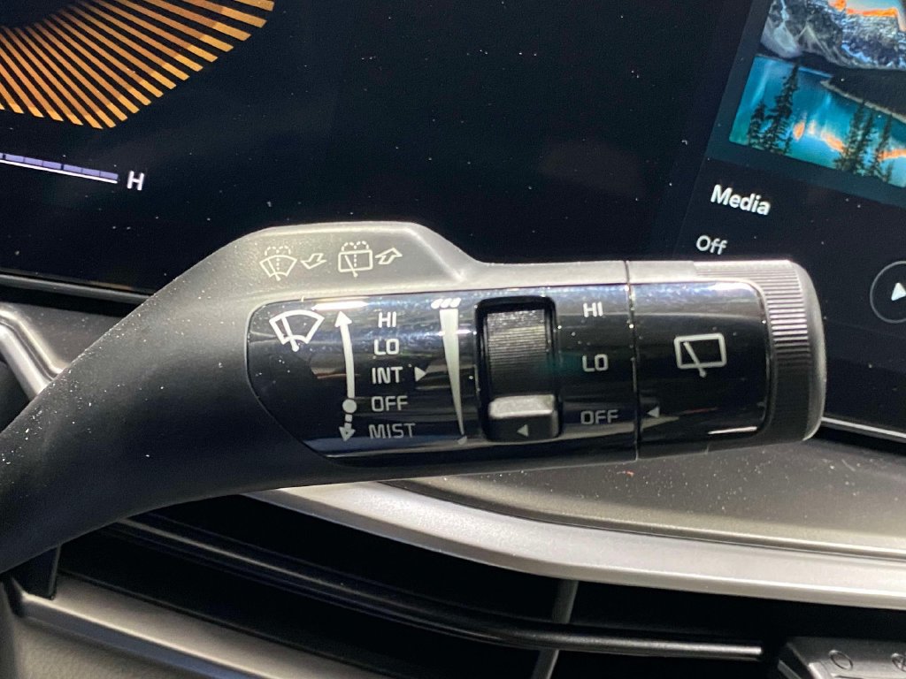 New 2026 Kia Sorento S AWD/4WD image 24