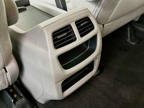 Used 2019 Honda Pilot LX image 24