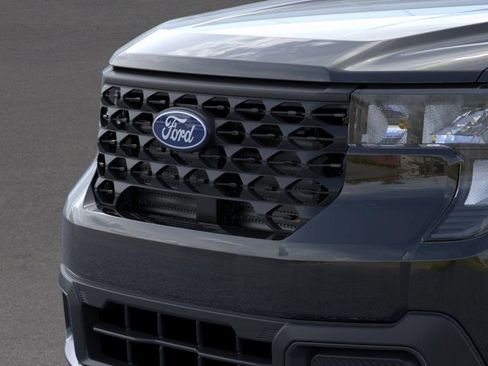 New 2025 Ford Maverick XLT image 18