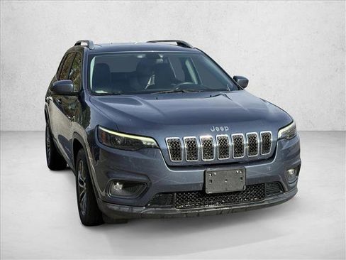Used 2020 Jeep Cherokee Latitude Plus image 25