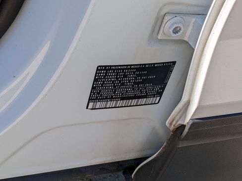 Used 2023 Volkswagen Tiguan SE FWD image 30