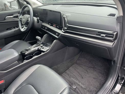 Used 2024 Kia Sportage EX image 14