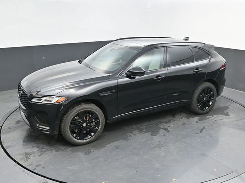 Used 2026 Jaguar F-PACE R-Dynamic S image 29