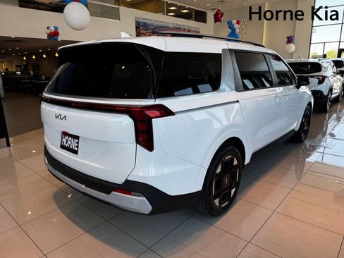 New 2026 Kia Carnival EX image 4