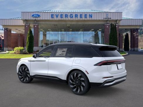 New 2026 Lincoln Nautilus Reserve w/ Jet Appearance Package AWD/4WD image 4