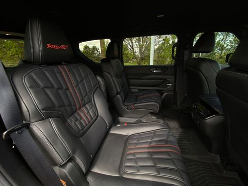 Used 2026 Nissan Armada PRO-4X w/ Captain's Chari Seat Package AWD/4WD image 27