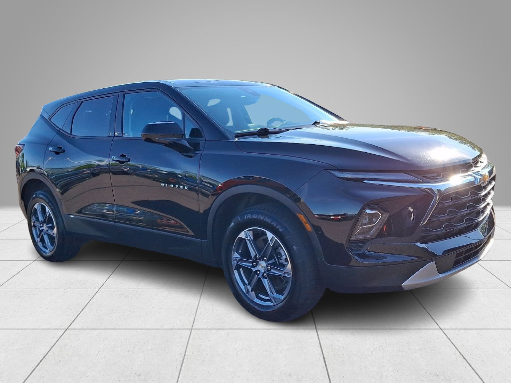 Used 2025 Chevrolet Blazer LT AWD/4WD image 5