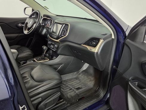 Used 2015 Jeep Cherokee Limited image 36