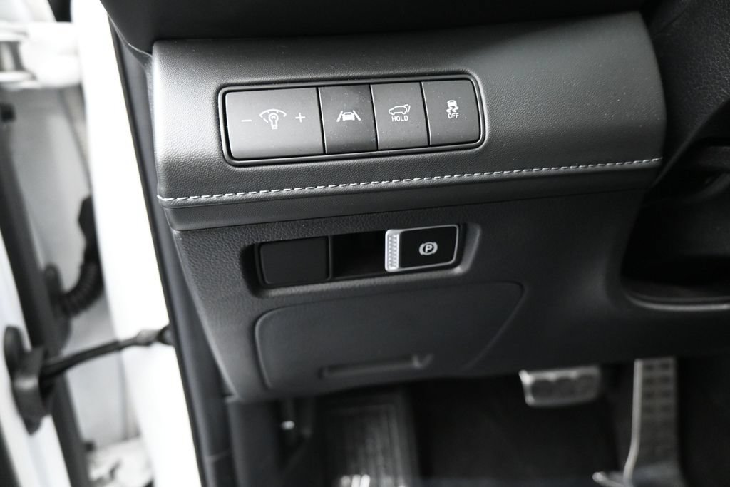 Used 2023 Hyundai Santa Fe SEL w/ Premium Package FWD image 13