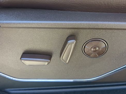 Used 2025 Ford F350 King Ranch w/ Chrome Package image 30