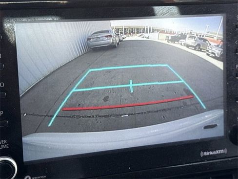 Used 2022 Toyota Corolla LE image 16