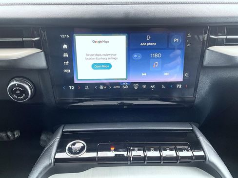 Used 2025 Lincoln Navigator Reserve AWD/4WD image 16
