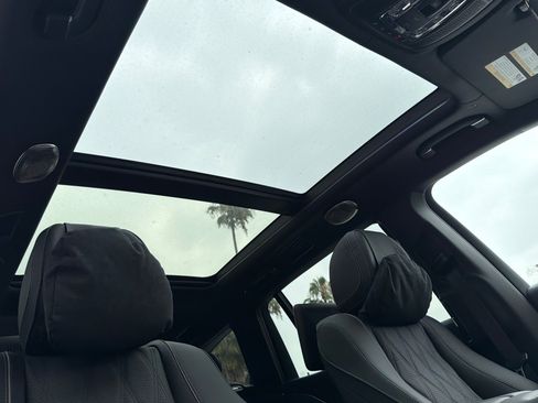 New 2026 Mercedes-Benz Maybach GLS 600 4MATIC image 16