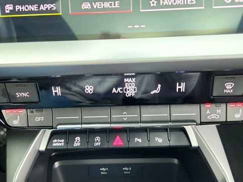 Used 2024 Audi A3 2.0T Premium image 23