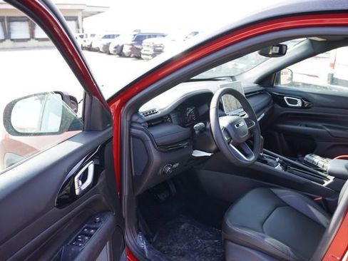 New 2026 Jeep Compass Limited image 11