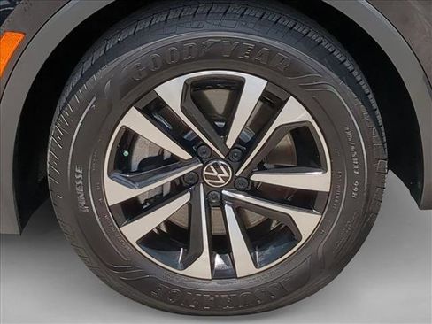 Used 2024 Volkswagen Tiguan S FWD image 23
