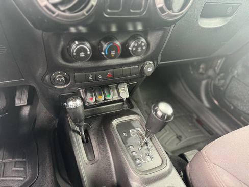 Used 2013 Jeep Wrangler Sport image 4